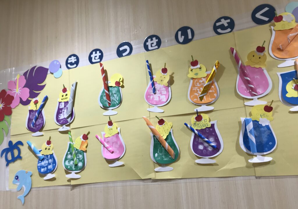 爽やかなソーダフロートの出来上がり♪♪